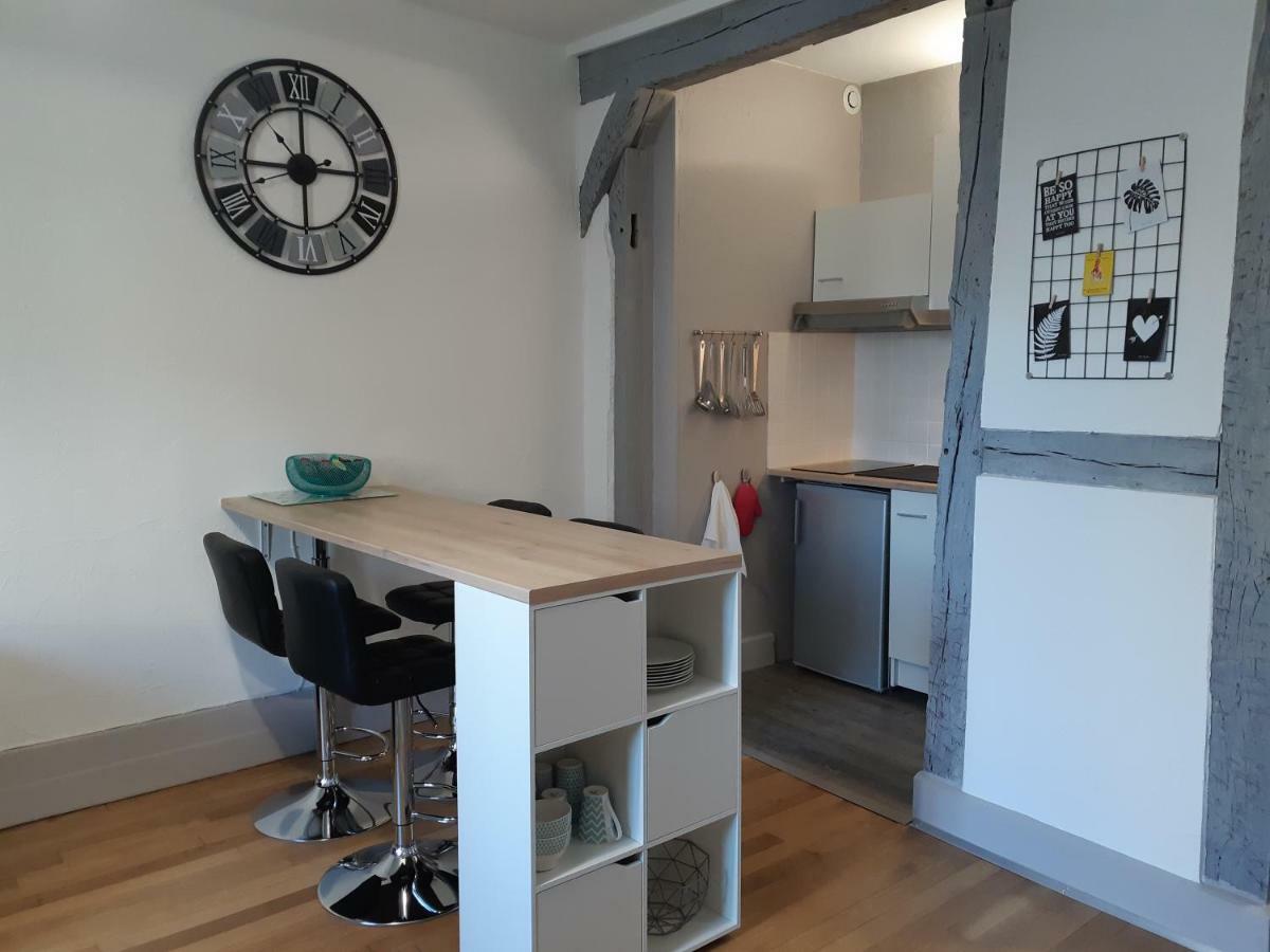Le Vaillant, Appartement T2, Proche Gare, Hyper-Centre Et Marais, 1 A 2 Personnes, Wifi Bourges Exterior foto